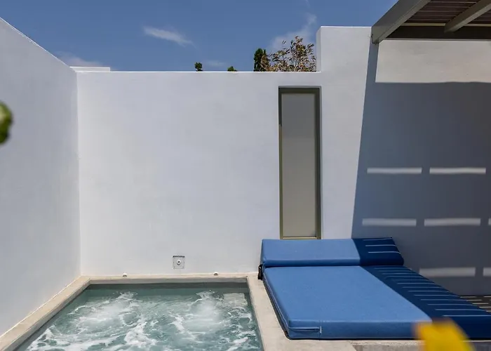 Apart-hotel White Holidays Project