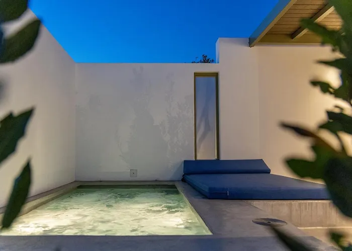 White Holidays Project 4* Tínos