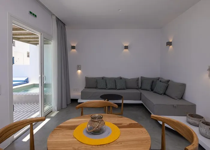 Apart-hotel White Holidays Project 4*