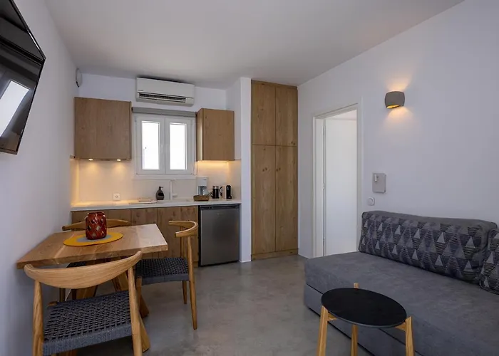 White Holidays Project Tínos